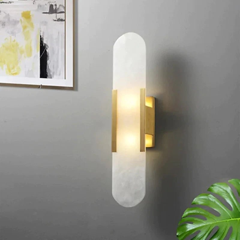 Aplica LED Neagră și Aurie – Eleganță Modernă și Design Chic