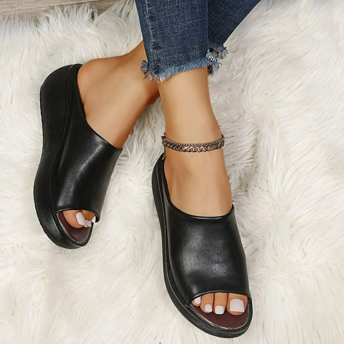 Platformos szandál — Nyitott orrú elegáns