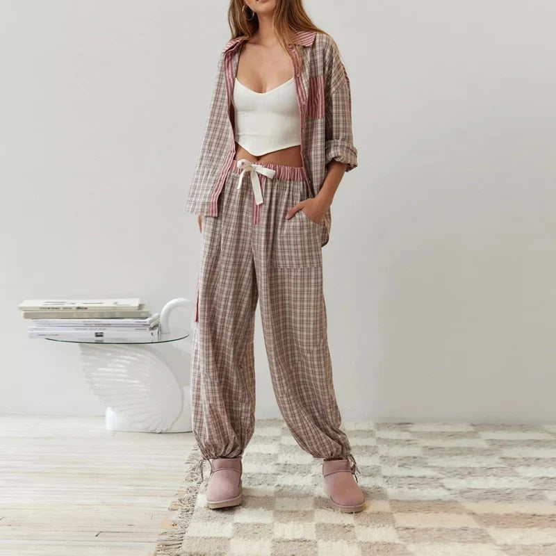 Charlotte | Pyjamas Komfortabel Chic Med Striper Og Ruter