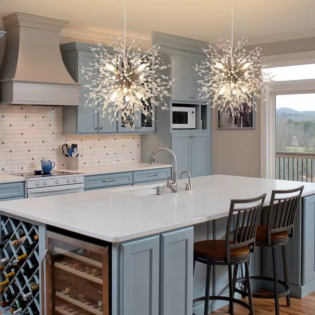 Candelabru din Cristal Suspendat – Eleganță și Strălucire Timeless