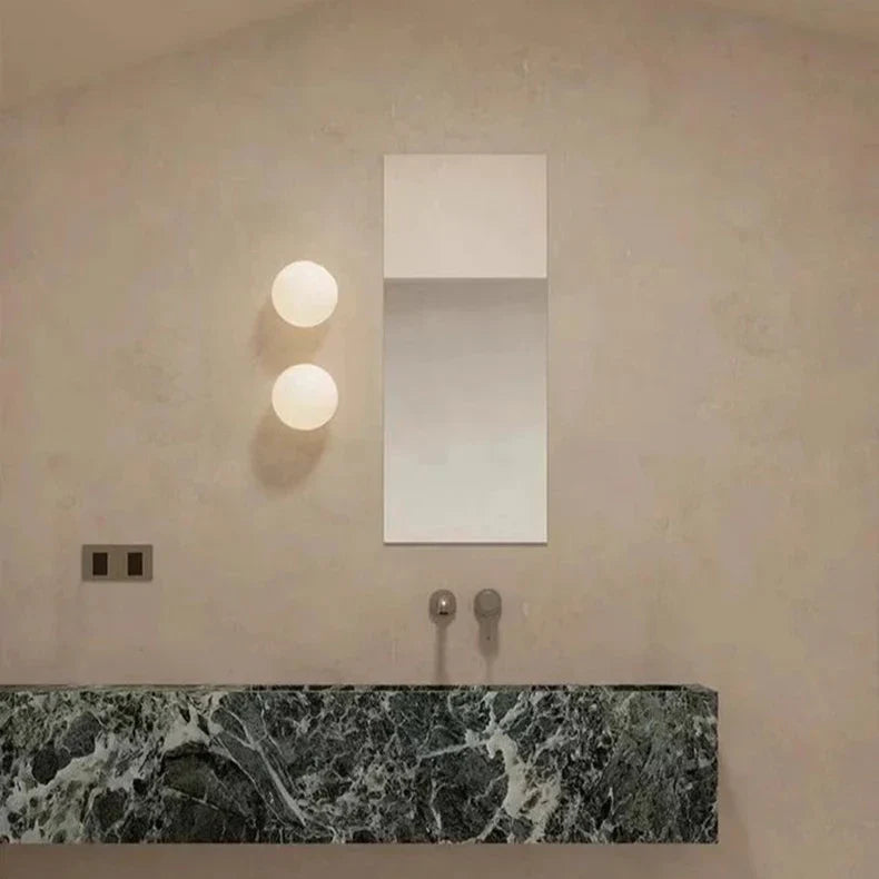 Kerek Fali Lámpa – Tiszta és Modern Ragyogás