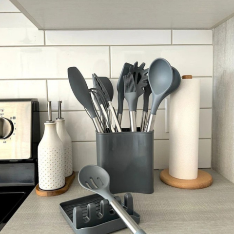 Set di 12 pezzi di pentole in silicone - Completo e comodo da usare