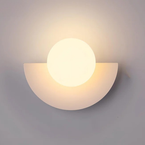 Moderne Wandlamp – Halve Cirkel Vorm En Zachte Verlichting