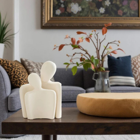 Sculptură Cuplu Îmbrățișat – Alură Artistică și Emoțională