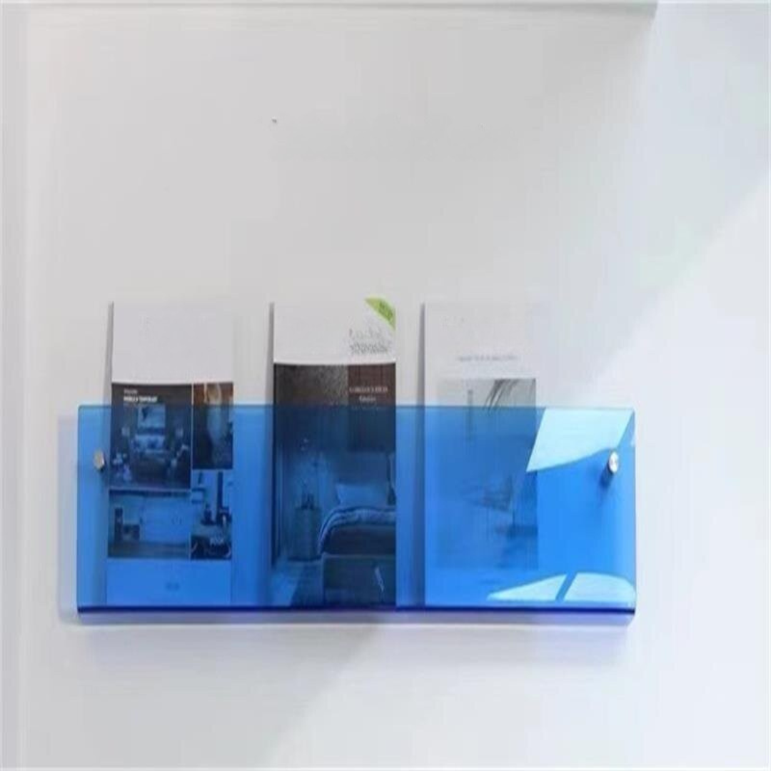 מדף קיר מחזיק מגזינים שקוף – עיצוב אלגנטי ומודרני 