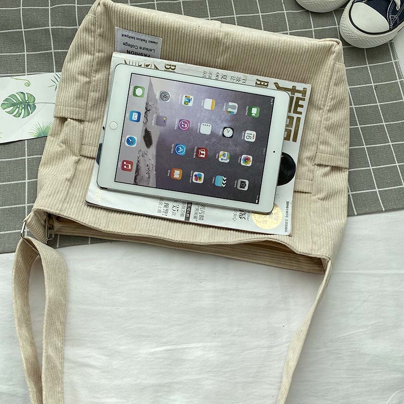 Borsa a Tracolla in Tela Cotele – Stile Casual ed Elegante 