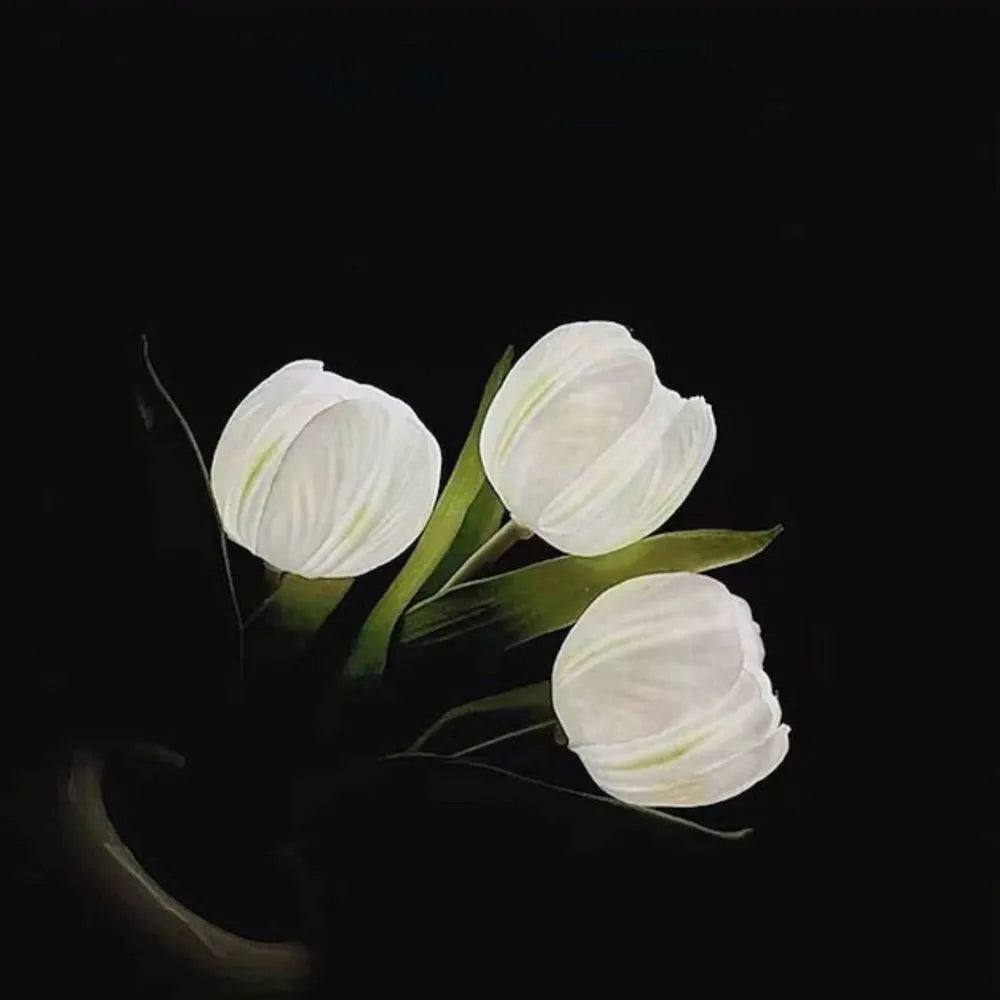 Dekorativ Lampe Tulipan – Varm og Raffinert Atmosfære 