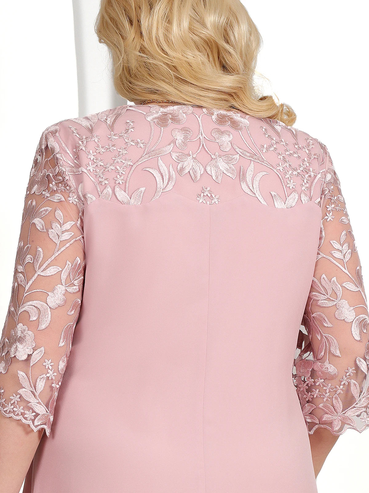 Elodie | Vestido Elegante de Gran Talla – Bordado Cuidadoso y Silueta Sublimada 