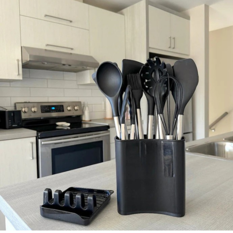 12-delars kokkärlsset i silikon - komplett och bekvämt att använda