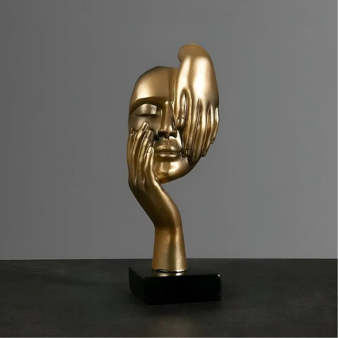 Sculptură abstractă din rășină - decorare artistică și stil modern