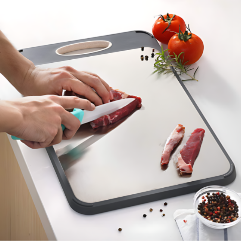 Multifunctional Cutting Board – Practical, Stable, and Versatile 