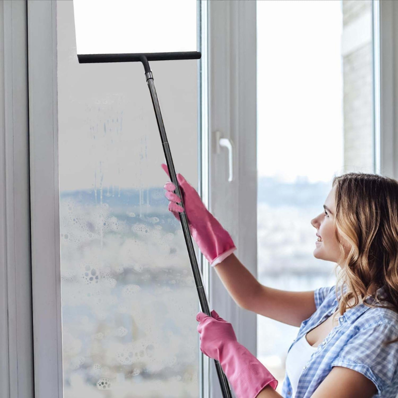 Raclette de duș telescopică – Curățare ușoară și fără efort 