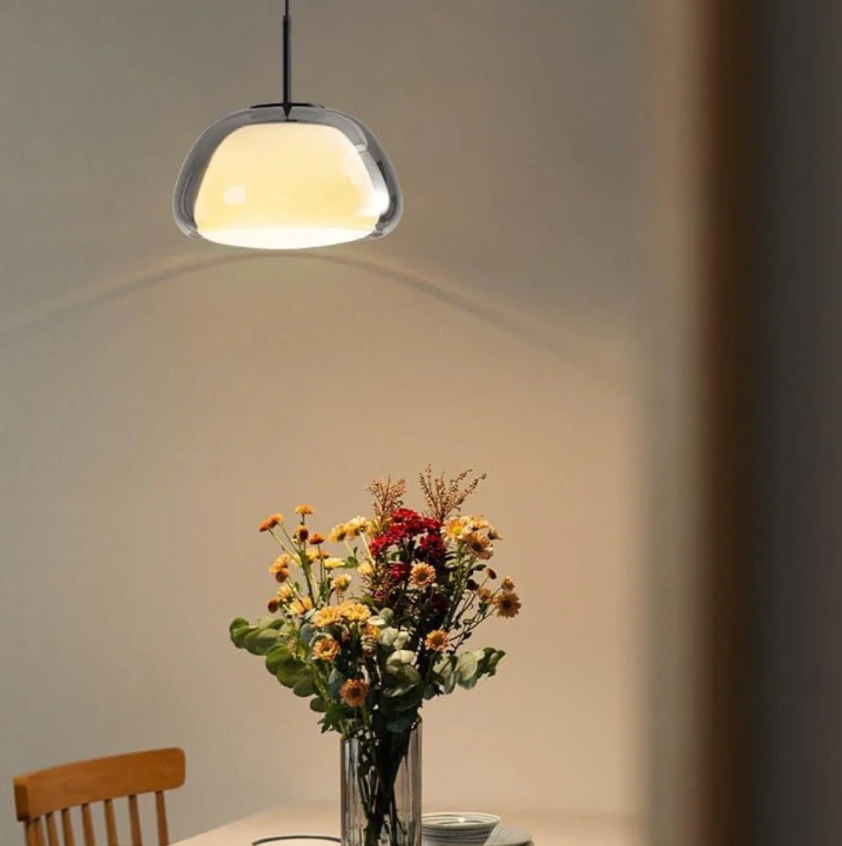 Decoratieve Plafondlamp – Warme en Trendy Sfeer 