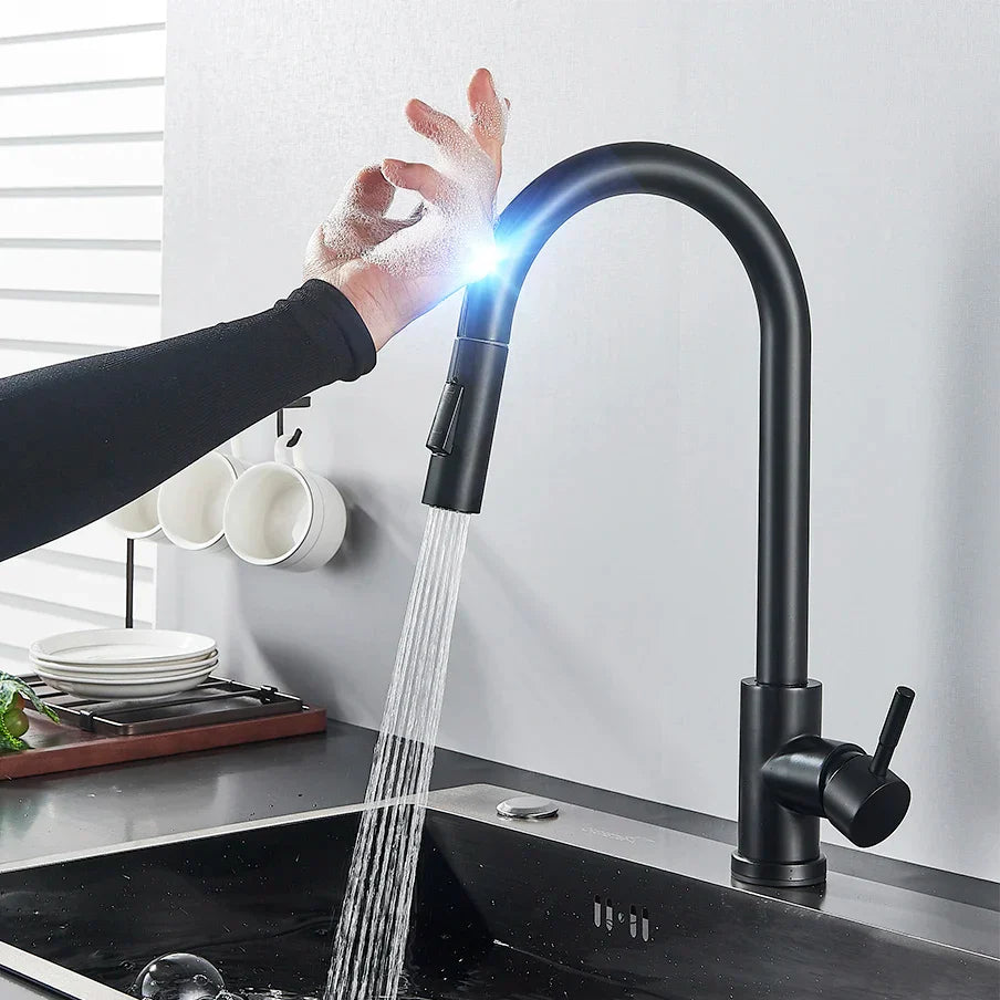 Smart Kitchen Faucet – Touch Sensor and Flexible Spray 